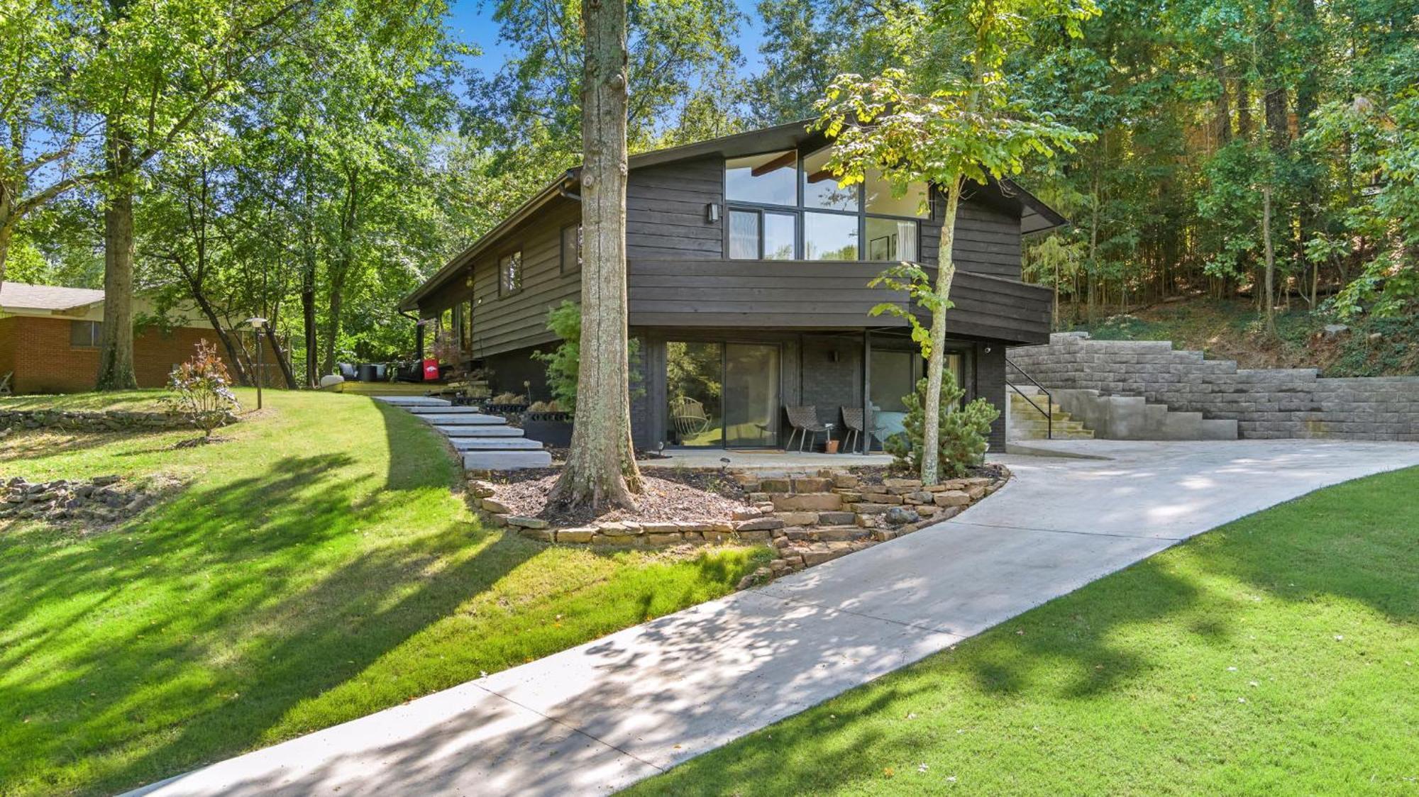 Villa Lucille-5 Min To Dt & Uofa-Serene Nature Views Fayetteville Exterior foto